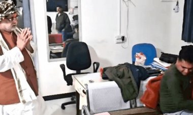 रात ढाई बजे अचानक थाने पहुंचे विधायक:विदिशा के आनंदपुर में पुलिसकर्मी सोता मिला, पूरे क्षेत्र में कहीं भी नहीं दिखी डायल 112