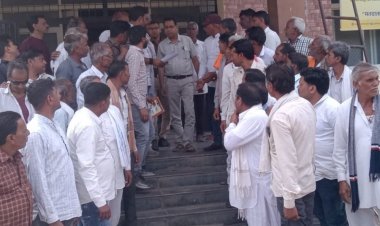 राजस्थान के बीकानेर में नाबालिग की दुष्कर्म के बाद हत्या:सेन समाज ने नायब तहसीलदार को सौंपा ज्ञापन, पीड़ित परिवार की मदद की मांग